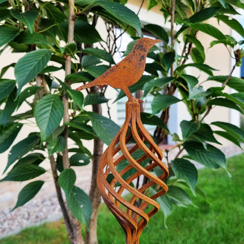 Zahradní dekorativní kovový Kůl s ptáčkem rezavý 119 cm