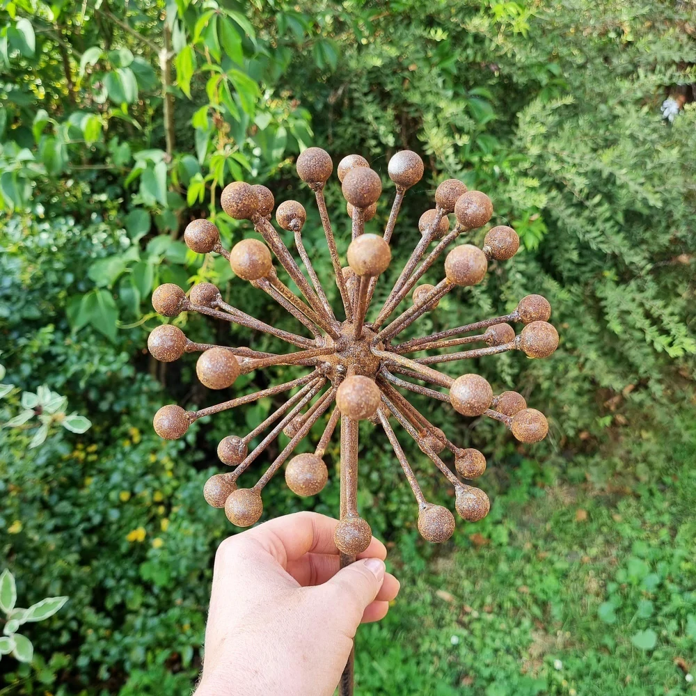 Zahradní kovový zápich rezavý 3D Česnek okrasný 128 cm
