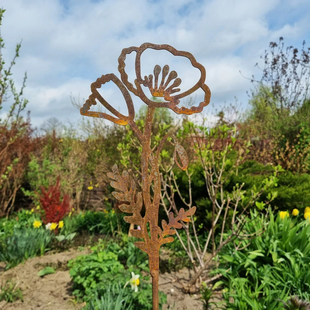 Zahradní kovový zápich rezavý Mák 117 cm