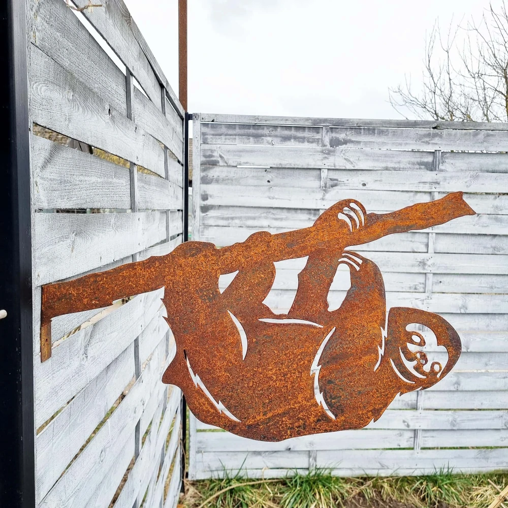 Zahradní kovová dekorace Lenochod rezavý