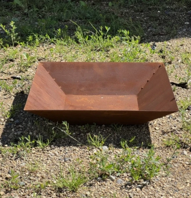 Kovový květináč čtvercový 50 x 50 cm rezavý