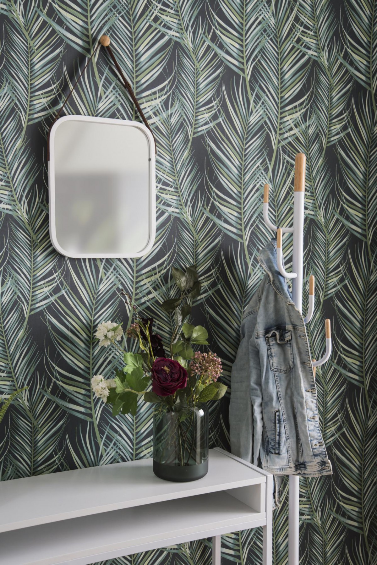 Stojací věšák na oblečení Cactus Leitmotiv bílý