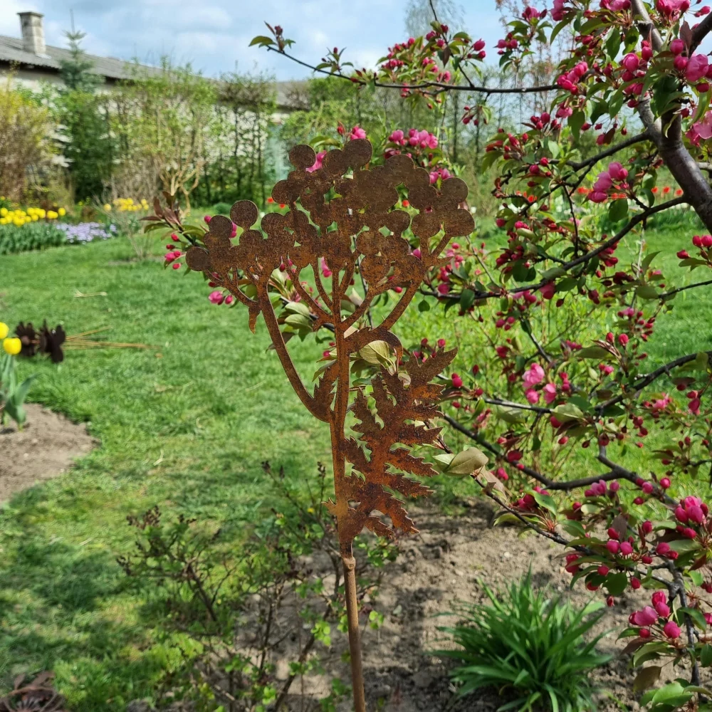 Zahradní kovový zápich Vratič rezavý