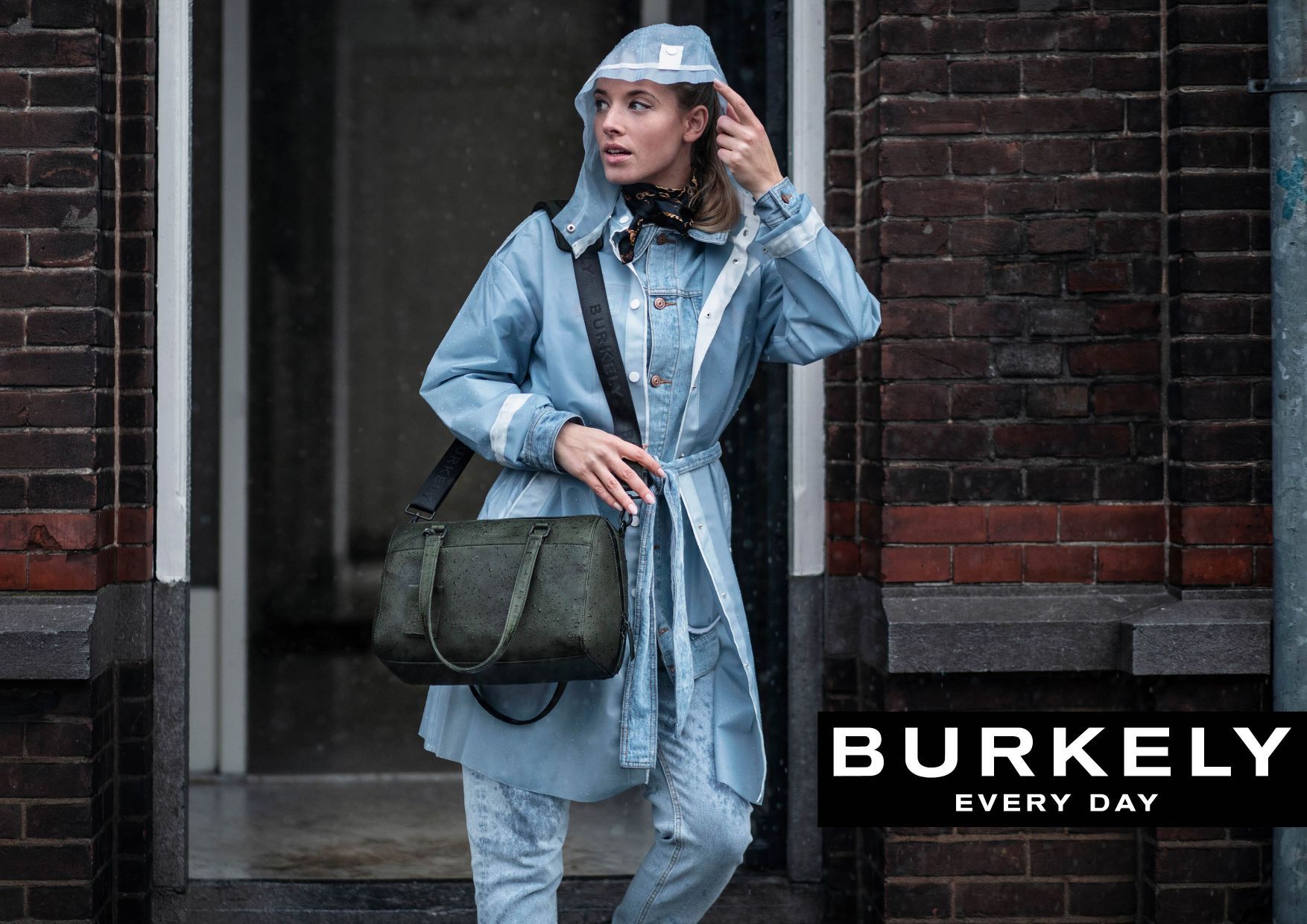 Kožená taška Handbag S Burkely Rain Riley koňak TOTÁLNÍ VÝPRODEJ